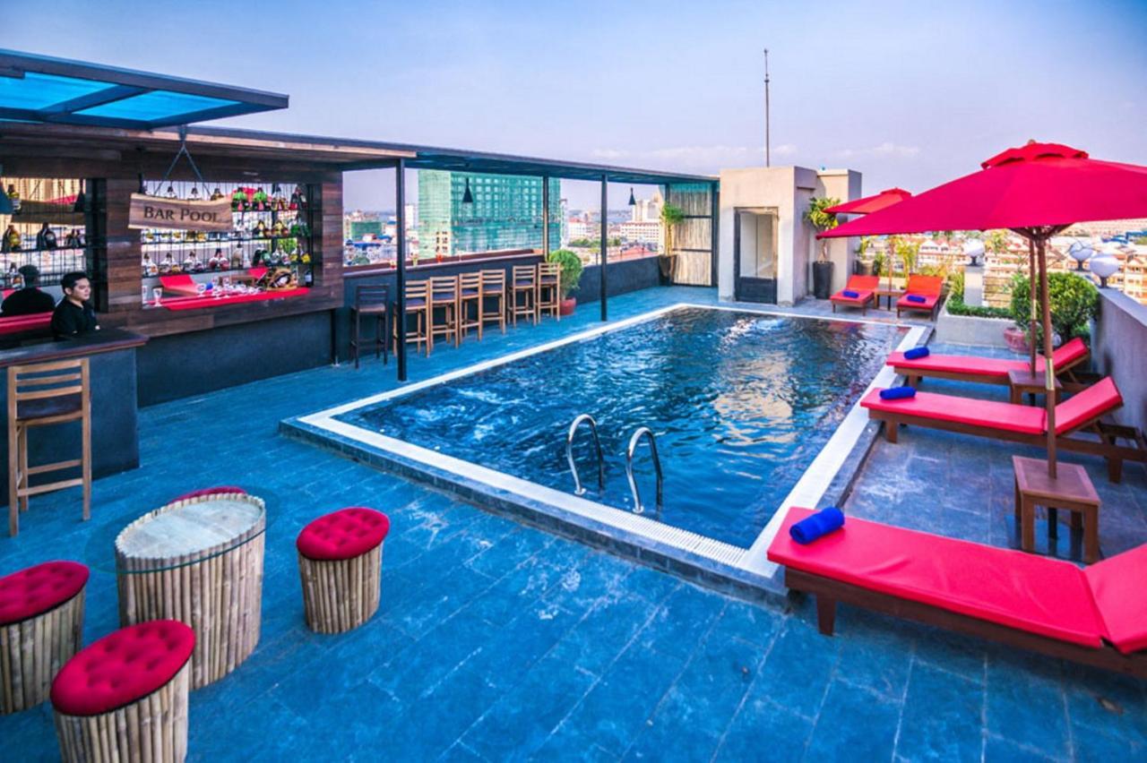 Diamond Palace Resort & Sky Bar Phnom Penh Exterior foto